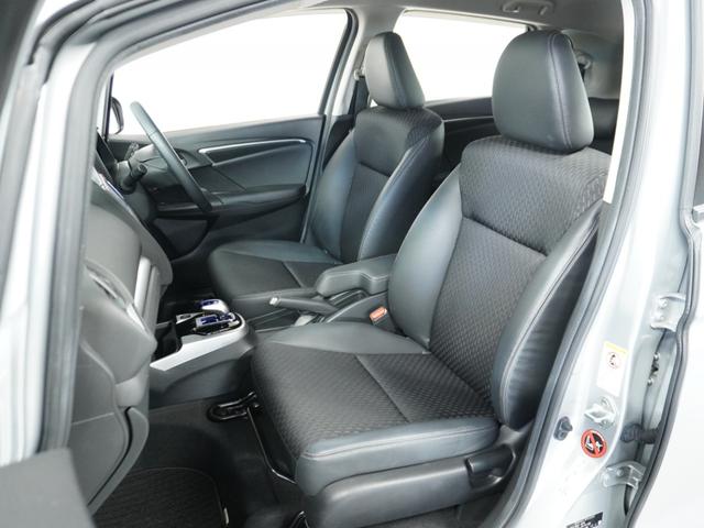 フィットハイブリッド Lパッケージ 衝突被害軽減システム/純正ナビゲーション/バックカメラ/音楽CD再生/オートエアコン/LEDヘッドライト/クルーズコントロール/ETC/スマートキー/盗難防止装置/横滑り制御装置/オートライト/ETC(9枚目)