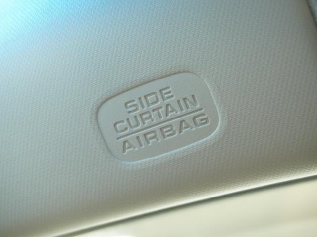 フィットハイブリッド Lパッケージ 衝突被害軽減システム/純正ナビゲーション/バックカメラ/音楽CD再生/オートエアコン/LEDヘッドライト/クルーズコントロール/ETC/スマートキー/盗難防止装置/横滑り制御装置/オートライト/ETC(11枚目)