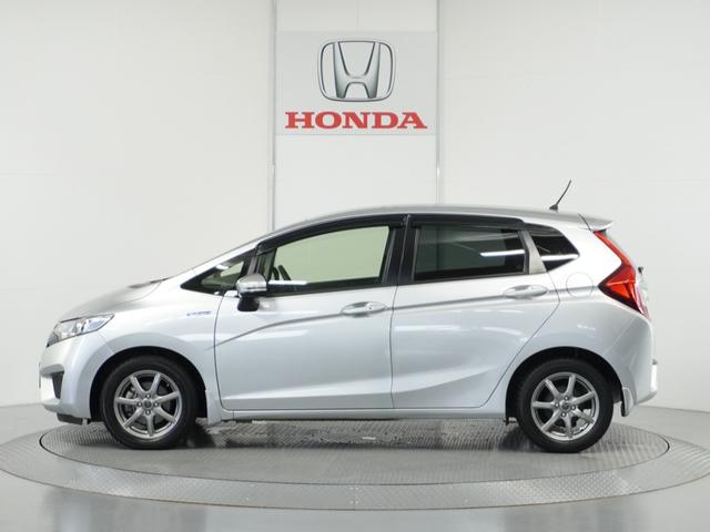 フィットハイブリッド Lパッケージ 衝突被害軽減システム/純正ナビゲーション/バックカメラ/音楽CD再生/オートエアコン/LEDヘッドライト/クルーズコントロール/ETC/スマートキー/盗難防止装置/横滑り制御装置/オートライト/ETC(13枚目)