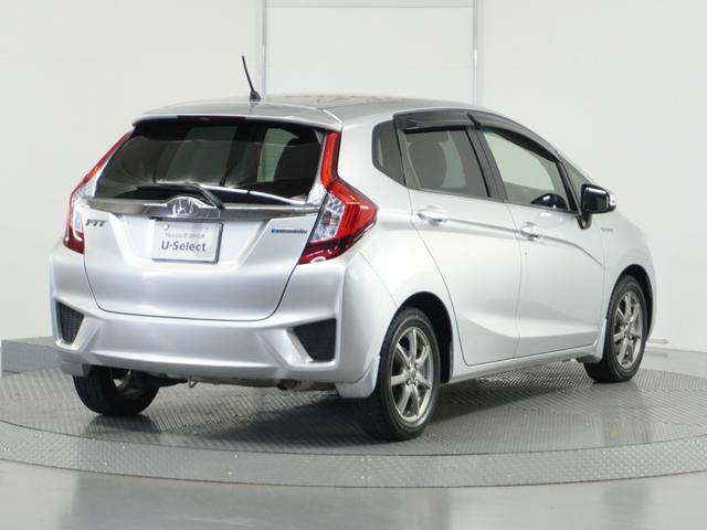 フィットハイブリッド Lパッケージ 衝突被害軽減システム/純正ナビゲーション/バックカメラ/音楽CD再生/オートエアコン/LEDヘッドライト/クルーズコントロール/ETC/スマートキー/盗難防止装置/横滑り制御装置/オートライト/ETC(14枚目)