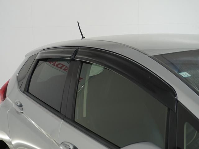 フィットハイブリッド Lパッケージ 衝突被害軽減システム/純正ナビゲーション/バックカメラ/音楽CD再生/オートエアコン/LEDヘッドライト/クルーズコントロール/ETC/スマートキー/盗難防止装置/横滑り制御装置/オートライト/ETC(29枚目)