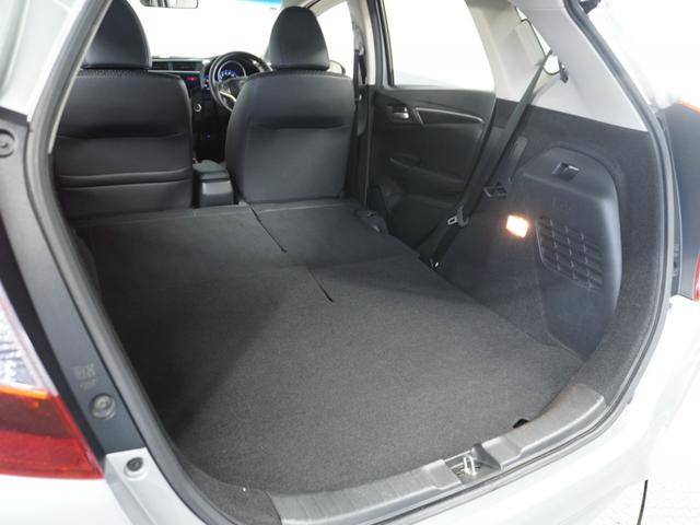 フィットハイブリッド Lパッケージ 衝突被害軽減システム/純正ナビゲーション/バックカメラ/音楽CD再生/オートエアコン/LEDヘッドライト/クルーズコントロール/ETC/スマートキー/盗難防止装置/横滑り制御装置/オートライト/ETC(39枚目)