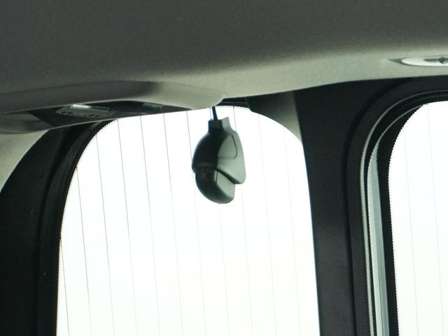 ステップワゴンスパーダ e:HEVスパーダGホンダセンシング /7人乗り/衝突被害軽減システム/ドライブレコーダー/純正ナビゲーション/バックカメラ/フルセグ/ミュージックサーバー/Bluetooth接続音楽再生/USB接続音楽再生/ETC/クルーズコントロール(5枚目)