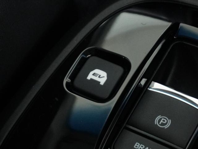 ステップワゴンスパーダ e:HEVスパーダGホンダセンシング /7人乗り/衝突被害軽減システム/ドライブレコーダー/純正ナビゲーション/バックカメラ/フルセグ/ミュージックサーバー/Bluetooth接続音楽再生/USB接続音楽再生/ETC/クルーズコントロール(24枚目)