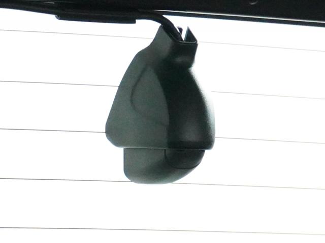 フリード+ハイブリッド ハイブリッド・クロスターホンダセンシング 1オ-ナ-ナビDレコRカメETC両電扉BT地デジ アダプティブクルーズコントロール Bluetooth シートヒーター 左側オートサイドステップ DVD 15インチ純正アルミホイール 禁煙車(5枚目)