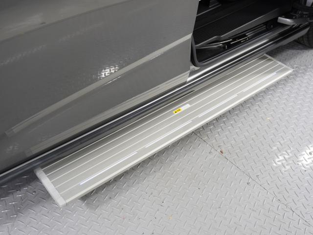 フリード+ハイブリッド ハイブリッド・クロスターホンダセンシング 1オ-ナ-ナビDレコRカメETC両電扉BT地デジ アダプティブクルーズコントロール Bluetooth シートヒーター 左側オートサイドステップ DVD 15インチ純正アルミホイール 禁煙車(8枚目)