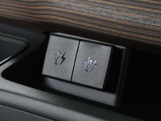 フリード+ハイブリッド ハイブリッド・クロスターホンダセンシング 1オ-ナ-ナビDレコRカメETC両電扉BT地デジ アダプティブクルーズコントロール Bluetooth シートヒーター 左側オートサイドステップ DVD 15インチ純正アルミホイール 禁煙車(9枚目)