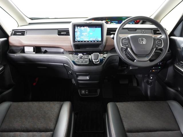 フリード+ハイブリッド ハイブリッド・クロスターホンダセンシング 1オ-ナ-ナビDレコRカメETC両電扉BT地デジ アダプティブクルーズコントロール Bluetooth シートヒーター 左側オートサイドステップ DVD 15インチ純正アルミホイール 禁煙車(10枚目)