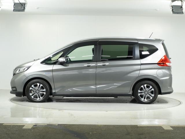 フリード+ハイブリッド ハイブリッド・クロスターホンダセンシング 1オ-ナ-ナビDレコRカメETC両電扉BT地デジ アダプティブクルーズコントロール Bluetooth シートヒーター 左側オートサイドステップ DVD 15インチ純正アルミホイール 禁煙車(17枚目)