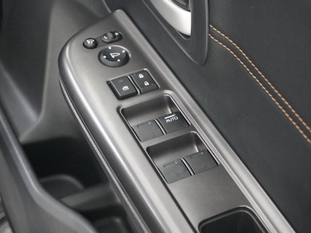 フリード+ハイブリッド ハイブリッド・クロスターホンダセンシング 1オ-ナ-ナビDレコRカメETC両電扉BT地デジ アダプティブクルーズコントロール Bluetooth シートヒーター 左側オートサイドステップ DVD 15インチ純正アルミホイール 禁煙車(48枚目)