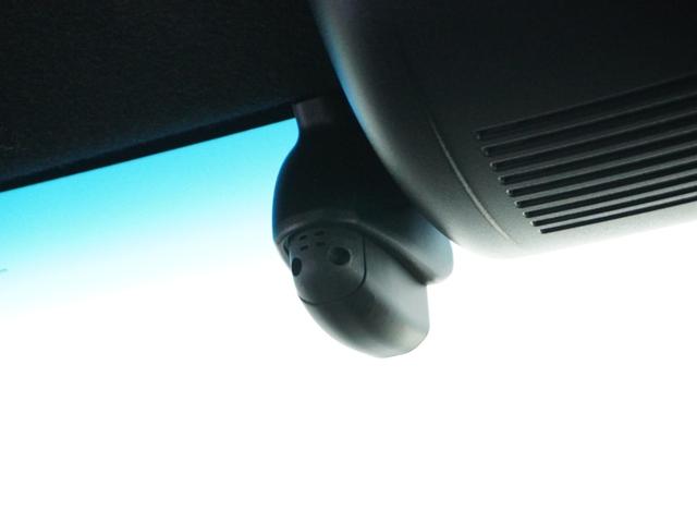 N-BOXカスタム G・Lホンダセンシング 衝突被害軽減システム/ドライブレコーダー/純正ナビゲーション/バックカメラ/ミュージックサーバー/Bluetooth接続音楽再生/USB接続音楽再生/両側電動スライドドア/ETC/クルーズコントロール(4枚目)