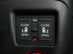 ��ξ¦��ư���饤�ɥɥ���������־�Ǥ���ߤ꤬�ڡ��������ͤ��٤μ֤˥ɥ������ƤƤ��ޤ����ۤ⤴�����ޤ��󡪾����ʤ�����Ϣ������⤳��ǰ¿��� 7