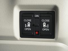 ����ư���饤�ɥɥ���������־�Ǥ���ߤ꤬�ڡ��������ͤ��٤μ֤˥ɥ������ƤƤ��ޤ����ۤ⤴�����ޤ��󡪾����ʤ�����Ϣ������⤳��ǰ¿��� 6