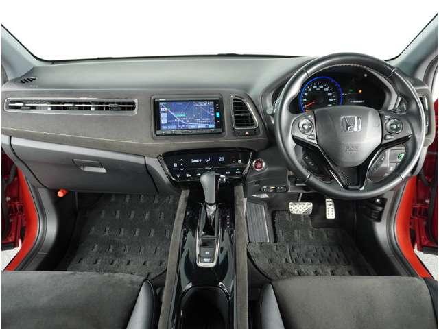 RS・ホンダセンシング ナビ バックカメラ ETC インターナビ サイドエアバッグ カーテンエアバッグ パドルシフト プラズマエアコン LEDヘッドライト 18インチアルミホイール 前席シートヒーター スマートキー(4枚目)