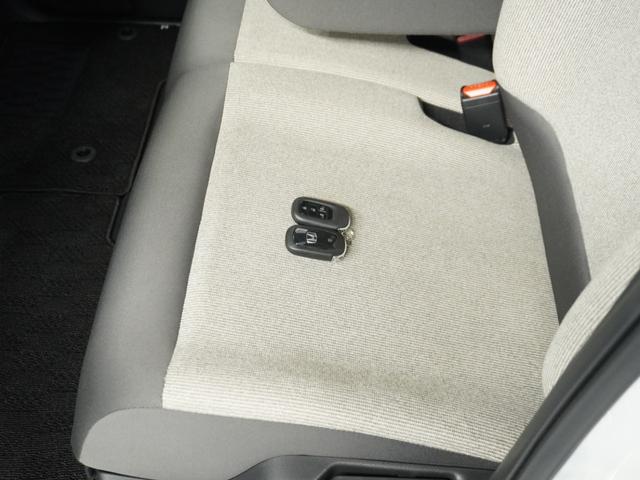 Ｎ－ＢＯＸ ベースグレード　当社試乗車ナビＲカメＤレコＥＴＣ両電扉ＢＴ地デジ　ＢＬＵＥＴＯＯＴＨ　衝突軽減システム　スマートキ－　車線維持支援システム　禁煙　電動格納式ドアミラー　カーテンエアバック　イモビライザー　ＥＣＯモード（36枚目）