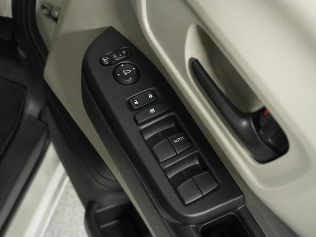 Ｎ－ＢＯＸ ベースグレード　当社試乗車ナビＲカメＤレコＥＴＣ両電扉ＢＴ地デジ　ＢＬＵＥＴＯＯＴＨ　衝突軽減システム　スマートキ－　車線維持支援システム　禁煙　電動格納式ドアミラー　カーテンエアバック　イモビライザー　ＥＣＯモード（46枚目）