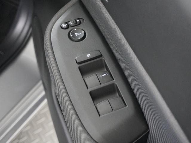 フィット e:HEVベーシック ワンオーナー 7インチナビ バックカメラ ETC 渋滞追従クルーズ Bluetooth USB入力端子 オートハイビーム 障害物センサー DVD再生 デイライト LEDヘッドライト スペアキー 禁煙車(37枚目)