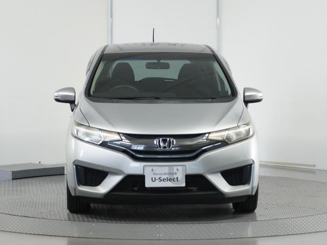 フィットハイブリッド Fパッケージ 1オ-ナ-ナビRカメETCワンセグBT接続DVD 盗難警報装置 ワンオ-ナ-車 AUTOエアコン 助手席エアバック ECON ETC付き リヤカメラ USB ABS付 DVD視聴 横滑り防止システム(22枚目)