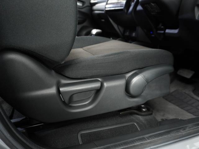 フィットハイブリッド Fパッケージ 1オ-ナ-ナビRカメETCワンセグBT接続DVD 盗難警報装置 ワンオ-ナ-車 AUTOエアコン 助手席エアバック ECON ETC付き リヤカメラ USB ABS付 DVD視聴 横滑り防止システム(41枚目)