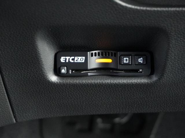 フィット e:HEVホーム 1オ-ナ-ナビ全周囲カメラETC2.0 前後誤発進抑制機能 クリソナ マルチビュー 助手席エアバッグ 運転席エアバッグ 1オナ アイドリングストップ LEDライト USB接続 バックカメラ ABS(8枚目)