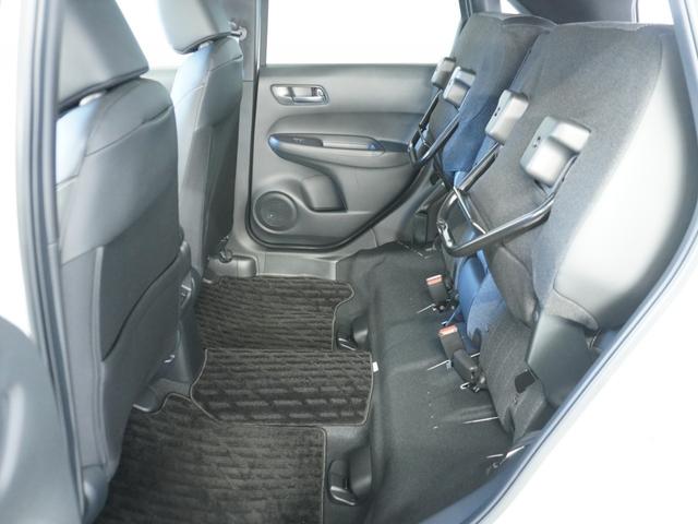 フィット e:HEVホーム 1オ-ナ-ナビ全周囲カメラETC2.0 前後誤発進抑制機能 クリソナ マルチビュー 助手席エアバッグ 運転席エアバッグ 1オナ アイドリングストップ LEDライト USB接続 バックカメラ ABS(14枚目)