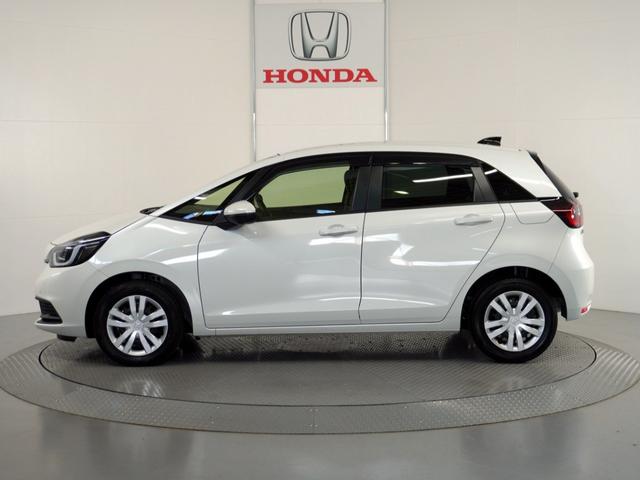 フィット e:HEVホーム 1オ-ナ-ナビ全周囲カメラETC2.0 前後誤発進抑制機能 クリソナ マルチビュー 助手席エアバッグ 運転席エアバッグ 1オナ アイドリングストップ LEDライト USB接続 バックカメラ ABS(17枚目)