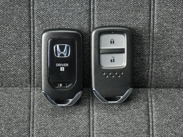 フィット e:HEVホーム 1オ-ナ-ナビ全周囲カメラETC2.0 前後誤発進抑制機能 クリソナ マルチビュー 助手席エアバッグ 運転席エアバッグ 1オナ アイドリングストップ LEDライト USB接続 バックカメラ ABS(21枚目)