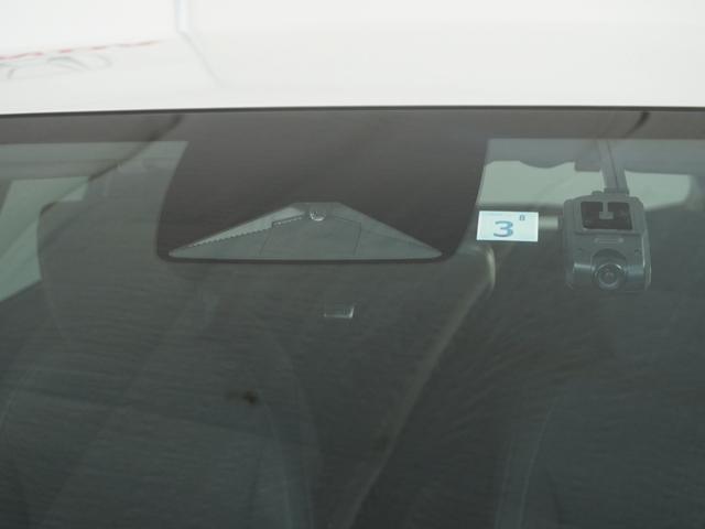 フィット e:HEVホーム 1オ-ナ-ナビ全周囲カメラETC2.0 前後誤発進抑制機能 クリソナ マルチビュー 助手席エアバッグ 運転席エアバッグ 1オナ アイドリングストップ LEDライト USB接続 バックカメラ ABS(30枚目)