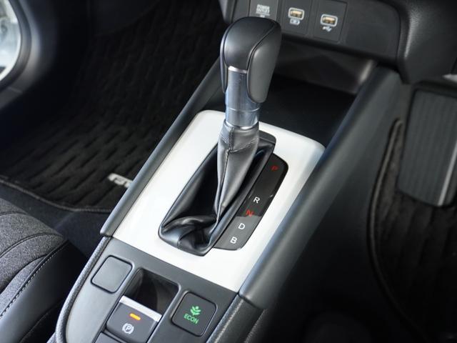 フィット e:HEVホーム 1オ-ナ-ナビ全周囲カメラETC2.0 前後誤発進抑制機能 クリソナ マルチビュー 助手席エアバッグ 運転席エアバッグ 1オナ アイドリングストップ LEDライト USB接続 バックカメラ ABS(65枚目)