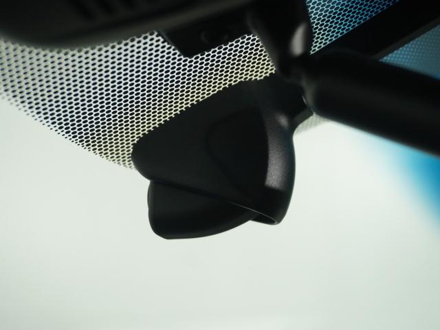 フリードハイブリッド ハイブリッド・Gホンダセンシング 1オ-ナ-両電扉ナビRカメラETC 軽減ブレーキ キーフリーシステム DVD再生可能 サイドカーテンエアバック ECON 後カメラ Aクルーズ 地デジフルセグTV LEDヘッドランプ シートH USB(5枚目)