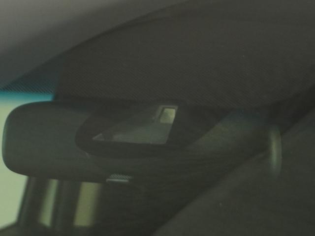 フィットハイブリッド F 1オ-ナ-ナビRカメETCクルコンBT地デジ 地デジTV ナビTV リアカメラ 横滑り防止装置 フルオートエアコン イモビライザー キーフリーシステム 全席パワーウインドウ パワーステアリング ABS(26枚目)