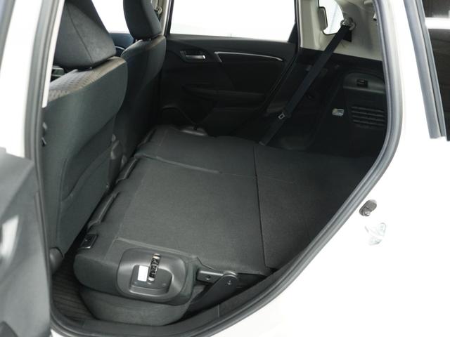 フィットハイブリッド F 1オ-ナ-ナビRカメETCクルコンBT地デジ 地デジTV ナビTV リアカメラ 横滑り防止装置 フルオートエアコン イモビライザー キーフリーシステム 全席パワーウインドウ パワーステアリング ABS(35枚目)