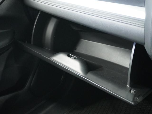 フィットハイブリッド F 1オ-ナ-ナビRカメETCクルコンBT地デジ 地デジTV ナビTV リアカメラ 横滑り防止装置 フルオートエアコン イモビライザー キーフリーシステム 全席パワーウインドウ パワーステアリング ABS(60枚目)