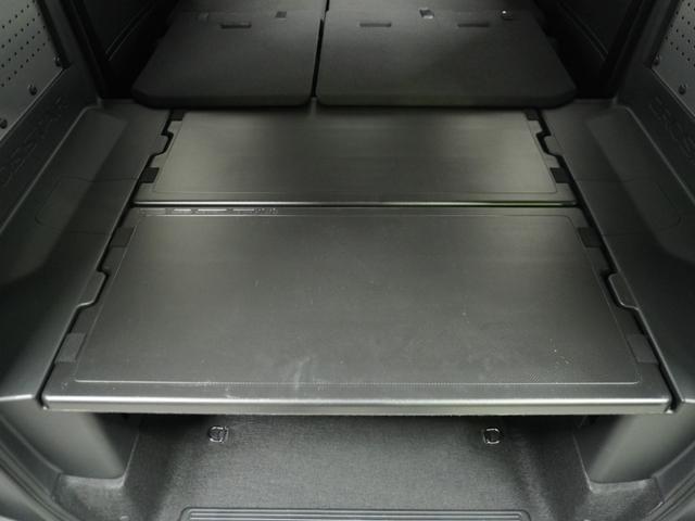 フリード クロスター　当社試乗車ナビＤレコＲカメＥＴＣ両電扉ＢＴ　地デジフルセグ　両側電動パワースライドドア　後カメラ　禁煙車両　ドラレコ　ＵＳＢ　盗難防止システム　ＬＥＤヘッドランプ　エアコン　ＥＳＣ　サイドエアバック（24枚目）