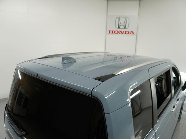 フリード クロスター　当社試乗車ナビＤレコＲカメＥＴＣ両電扉ＢＴ　地デジフルセグ　両側電動パワースライドドア　後カメラ　禁煙車両　ドラレコ　ＵＳＢ　盗難防止システム　ＬＥＤヘッドランプ　エアコン　ＥＳＣ　サイドエアバック（33枚目）