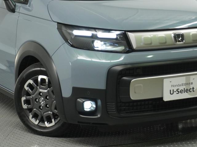 フリード クロスター　当社試乗車ナビＤレコＲカメＥＴＣ両電扉ＢＴ　地デジフルセグ　両側電動パワースライドドア　後カメラ　禁煙車両　ドラレコ　ＵＳＢ　盗難防止システム　ＬＥＤヘッドランプ　エアコン　ＥＳＣ　サイドエアバック（36枚目）