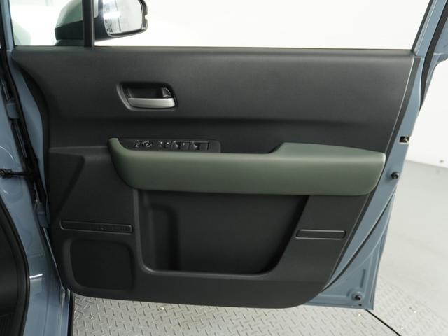 フリード クロスター　当社試乗車ナビＤレコＲカメＥＴＣ両電扉ＢＴ　地デジフルセグ　両側電動パワースライドドア　後カメラ　禁煙車両　ドラレコ　ＵＳＢ　盗難防止システム　ＬＥＤヘッドランプ　エアコン　ＥＳＣ　サイドエアバック（52枚目）