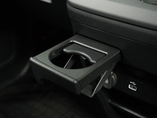 フリード クロスター　当社試乗車ナビＤレコＲカメＥＴＣ両電扉ＢＴ　地デジフルセグ　両側電動パワースライドドア　後カメラ　禁煙車両　ドラレコ　ＵＳＢ　盗難防止システム　ＬＥＤヘッドランプ　エアコン　ＥＳＣ　サイドエアバック（66枚目）