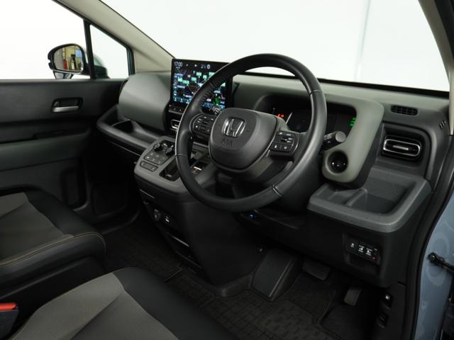 フリード クロスター　当社試乗車ナビＤレコＲカメＥＴＣ両電扉ＢＴ　地デジフルセグ　両側電動パワースライドドア　後カメラ　禁煙車両　ドラレコ　ＵＳＢ　盗難防止システム　ＬＥＤヘッドランプ　エアコン　ＥＳＣ　サイドエアバック（76枚目）