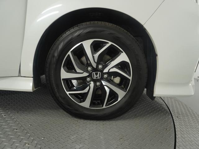 アルミホイール装着車です！これで足元まわりもおしゃれにきまります！