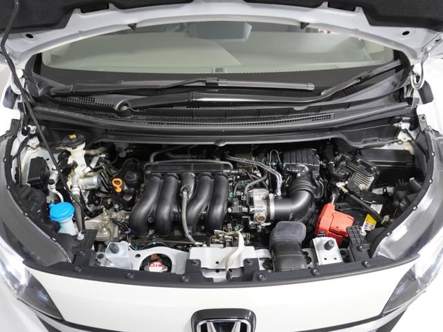 フリード Ｇ　ナビＲカメＤレコＥＴＣ両電扉ＢＴシ－トヒ－タ－　アダプティブクルーズコントロール　Ｂｌｕｅｔｏｏｔｈ　フルセグＴＶ　ＣＤ／ＤＶＤ再生　１５インチ純正アルミホイール　２列目ウォークスルー　禁煙車　ＬＥＤ（4枚目）