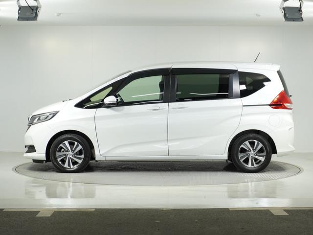 フリード Ｇ　ナビＲカメＤレコＥＴＣ両電扉ＢＴシ－トヒ－タ－　アダプティブクルーズコントロール　Ｂｌｕｅｔｏｏｔｈ　フルセグＴＶ　ＣＤ／ＤＶＤ再生　１５インチ純正アルミホイール　２列目ウォークスルー　禁煙車　ＬＥＤ（19枚目）