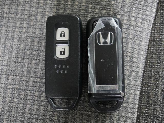 Ｎ－ＢＯＸ Ｇホンダセンシング　１オ－ナ－ナビＤレコＲカメＥＴＣクルコンＢＴ　アダプティブクルーズコントロール　Ｂｌｕｅｔｏｏｔｈ　オートハイビーム　フルセグＴＶ　ＤＶＤ再生　ＵＳＢ接続　禁煙車　ＵＶカットガラス　スペアキー有り（18枚目）