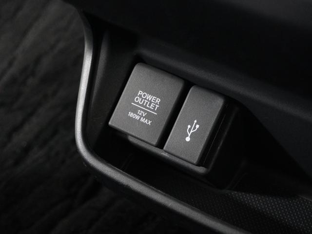 フリードハイブリッド ハイブリッド・Ｇホンダセンシング　１オ－ナ－ナビＤレコＲカメＥＴＣ両電扉ＢＴ地デジ　アダプティブクルーズコントロール　Ｂｌｕｅｔｏｏｔｈ　シートヒーター　１５インチ純正アルミホイール　フルセグＴＶ　ＤＶＤ　ＵＳＢ　スペアキー有　禁煙車（8枚目）