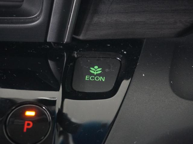 フリードハイブリッド ハイブリッド・Ｇホンダセンシング　１オ－ナ－ナビＤレコＲカメＥＴＣ両電扉ＢＴ地デジ　アダプティブクルーズコントロール　Ｂｌｕｅｔｏｏｔｈ　シートヒーター　１５インチ純正アルミホイール　フルセグＴＶ　ＤＶＤ　ＵＳＢ　スペアキー有　禁煙車（52枚目）