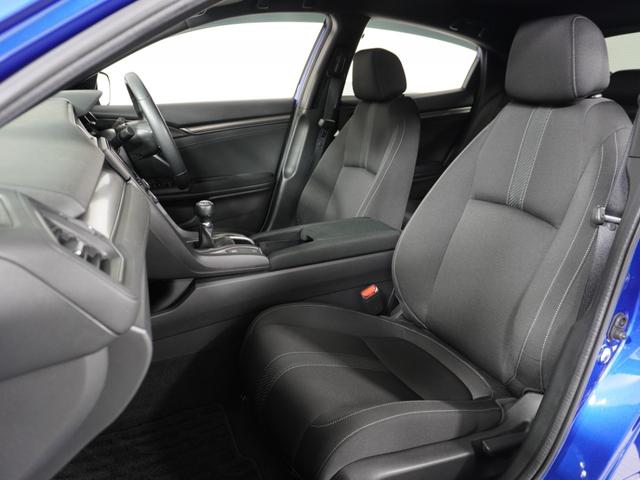 シビック ハッチバック 1オ-ナ-ナビDレコRカメETCクルコンBT アダプティブクルーズ Bluetooth シートヒーター オートハイビーム 18インチ純正アルミホイール 禁煙車 フルセグTV DVD再生 レーンアシスト(12枚目)