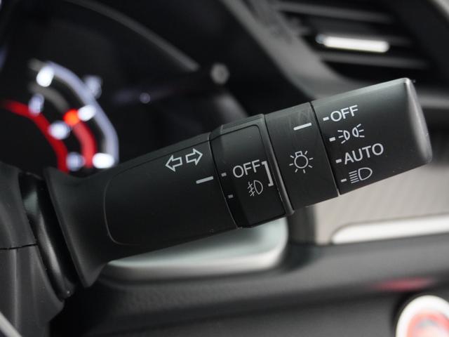 シビック ハッチバック 1オ-ナ-ナビDレコRカメETCクルコンBT アダプティブクルーズ Bluetooth シートヒーター オートハイビーム 18インチ純正アルミホイール 禁煙車 フルセグTV DVD再生 レーンアシスト(52枚目)