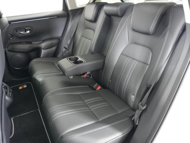 ＺＲ－Ｖ ｅ：ＨＥＶＺ　１オ－ナ－ナビ全周囲カメＤレコＥＴＣ２．０地デジ　アダプティブクルーズコントロール　Ｂｌｕｅｔｏｏｔｈ　後退出庫サポート　障害物センサー　ハンドルヒーター　シートヒーター　ヒルダウンアシスト　禁煙車（14枚目）