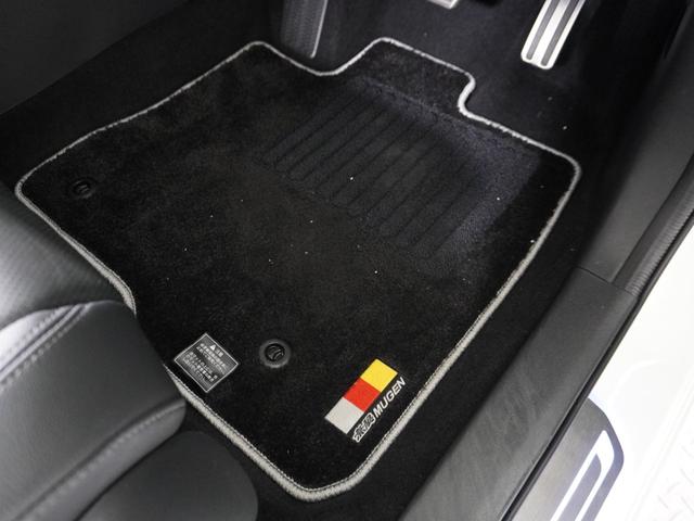 ＺＲ－Ｖ ｅ：ＨＥＶＺ　１オ－ナ－ナビ全周囲カメＤレコＥＴＣ２．０地デジ　アダプティブクルーズコントロール　Ｂｌｕｅｔｏｏｔｈ　後退出庫サポート　障害物センサー　ハンドルヒーター　シートヒーター　ヒルダウンアシスト　禁煙車（60枚目）