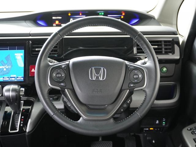 ステップワゴンスパーダ スパーダホンダセンシング 1オ-ナ-ナビ後席モニタDレコETC2.0両電扉 アダプティブクルーズコントロール Bluetooth パドルシフト 16インチ純正アルミホイール CD/DVD フルセグTV レーンアシスト 禁煙車(11枚目)